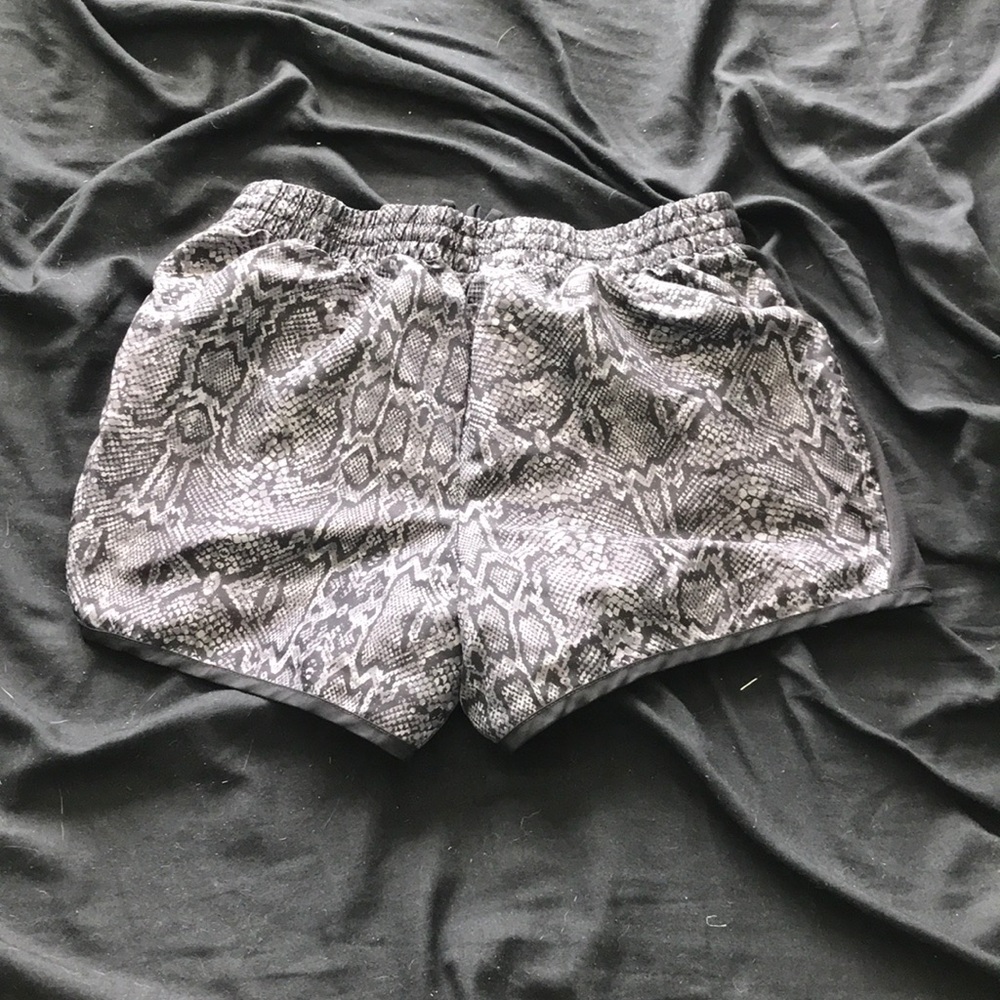 Women’s swimming shorts